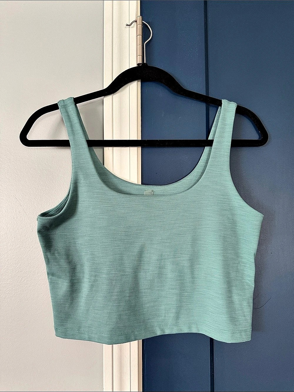 Beyond Yoga Spacedye On The Up Cropped Tank Green large euc